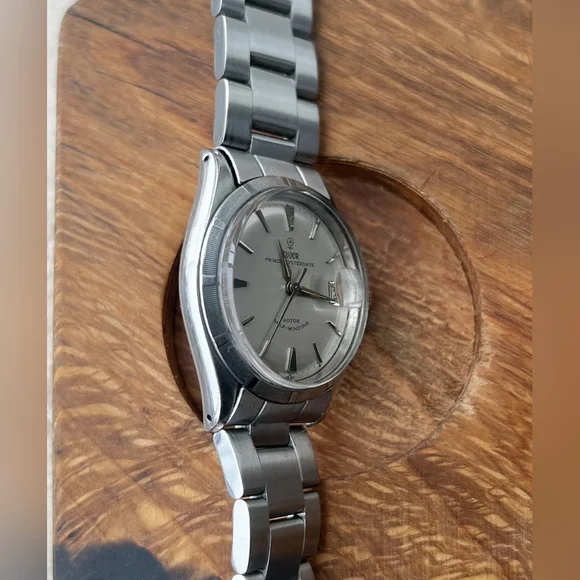 (READ DESCRIPTION) Vintage Tudor Prince Oysterdate Watch with Rolex Box - Picture 2 of 16